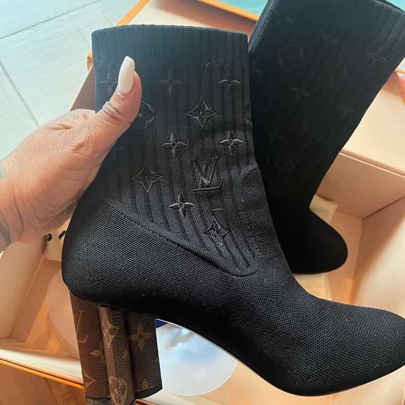 Louis Vuitton Booties - Picture 4 of 8